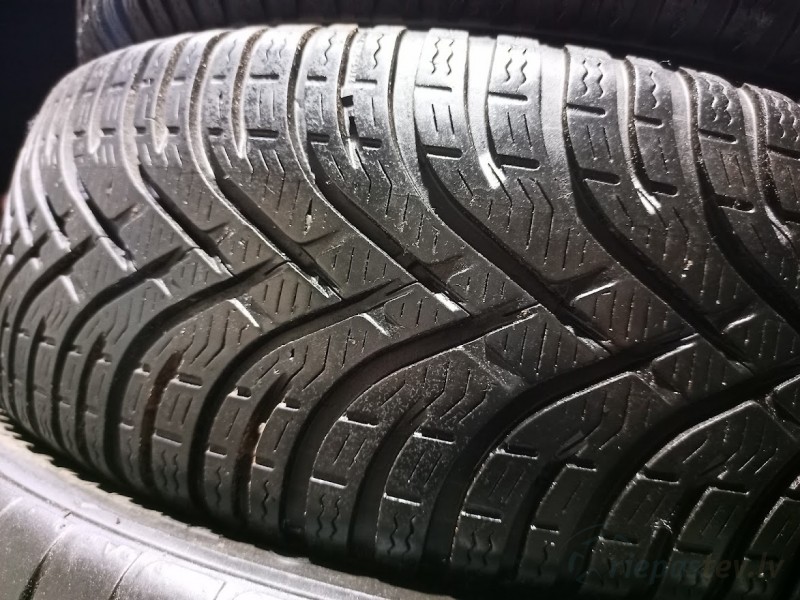 BFGoodrich G-Force Winter 2 92T