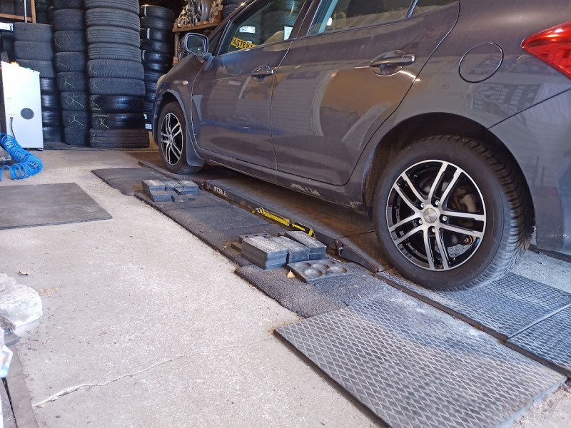 Toyota, Mazda, Honda, Hyundai, Nissan, Renault, KIA, Daewoo, Mitsubishi, Lexus u.c jaunie lietie diski 