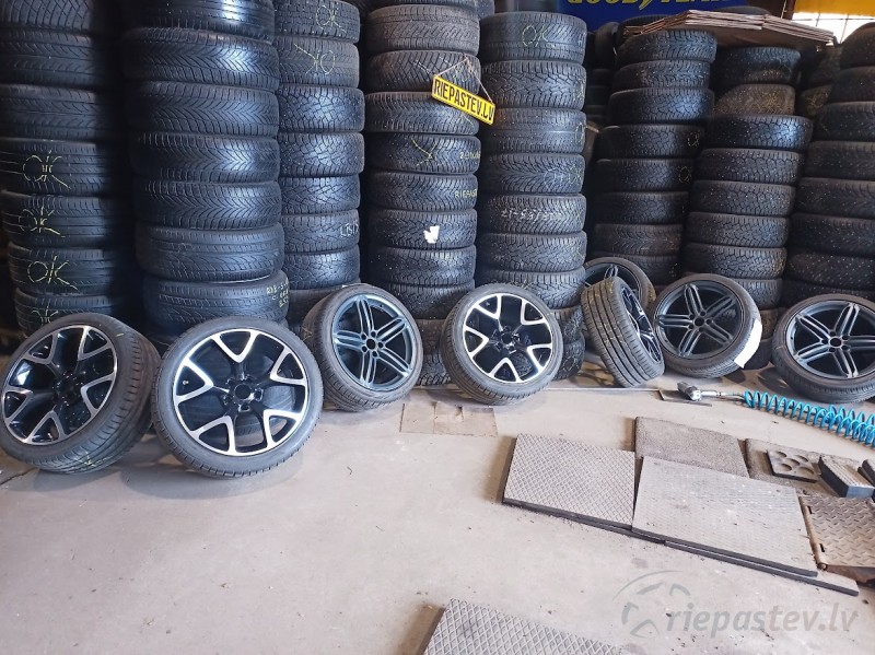 Bridgestone Dueler H/P Sport 102W