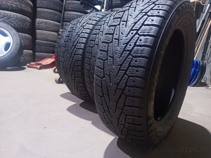 Nokian Hakkapeliitta 7 SuV FRT 99T