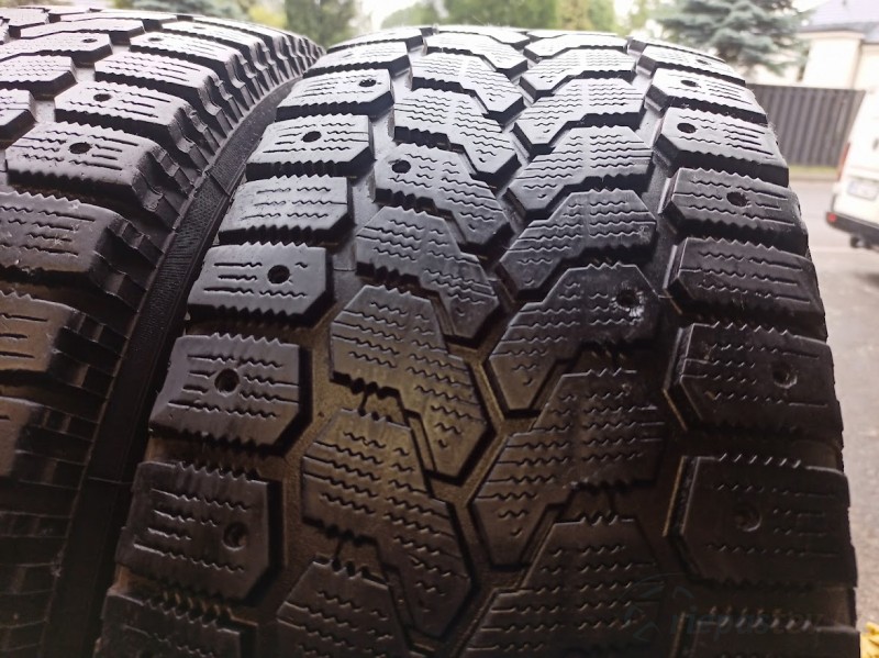 Yokohama Ice Guard 103Q