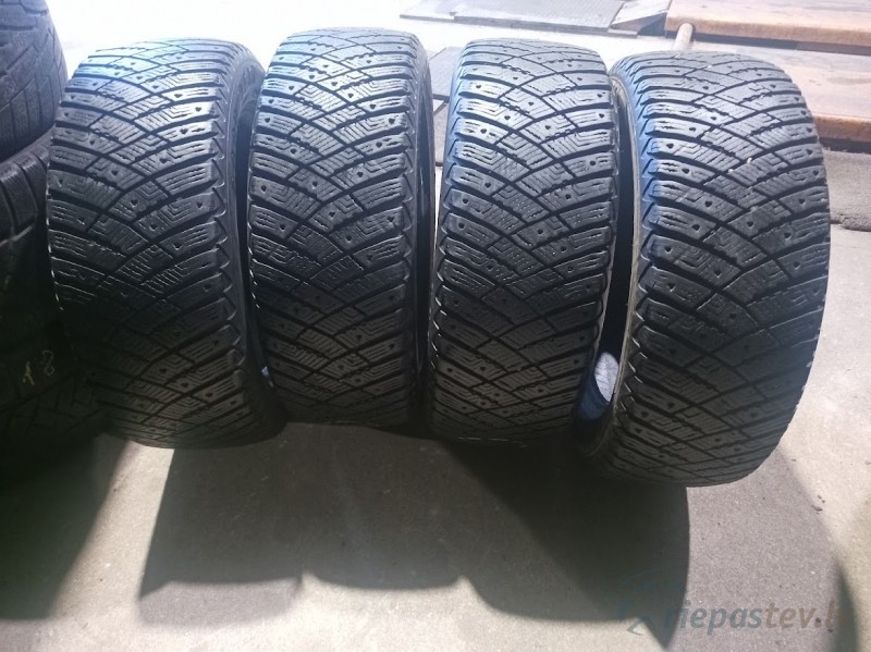 Ziemas riepas / Зимние покрышки M+S riepas 94T