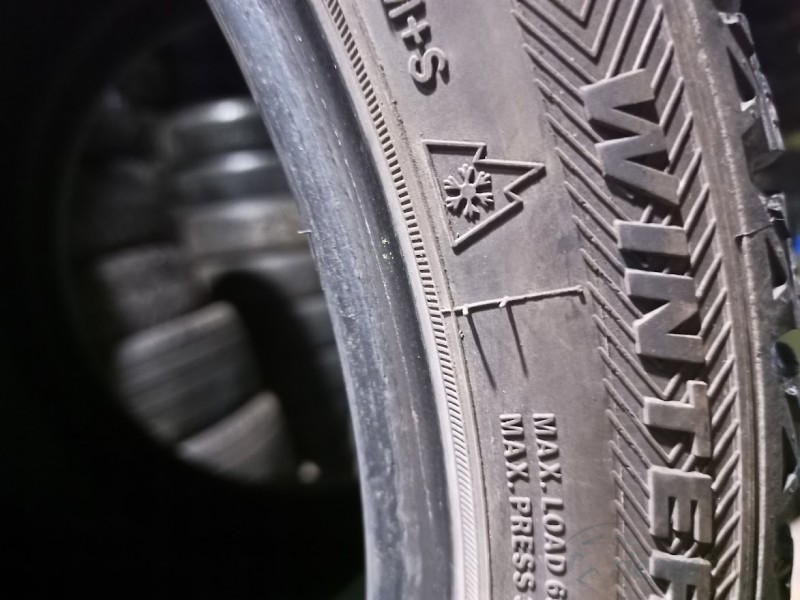 Leao Winter Defender Ice I-15  93T