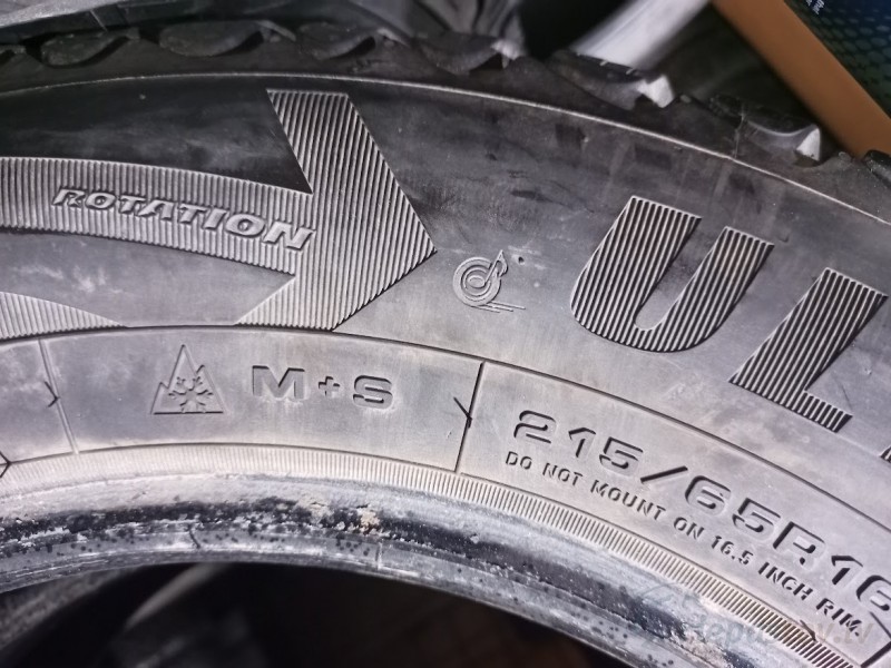 Good Year Ultra Grip Ice Arctic 98T