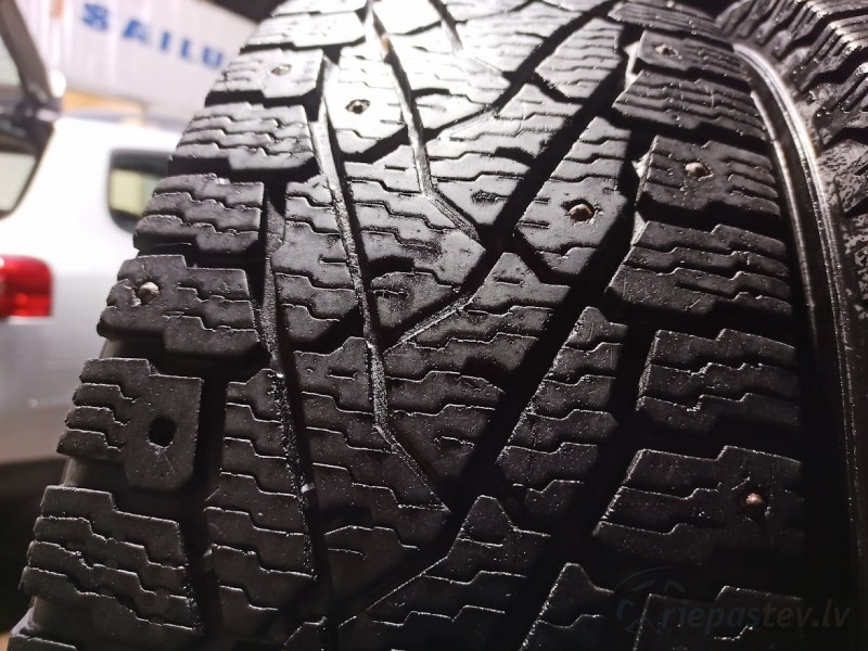 Nokian Hakkapeliitta C3 107R
