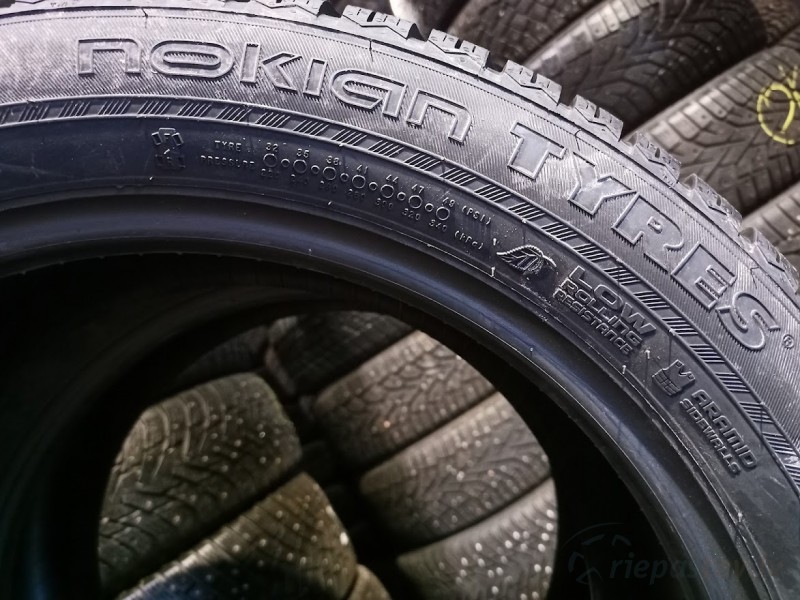 Nokian WR SUV 4 95H