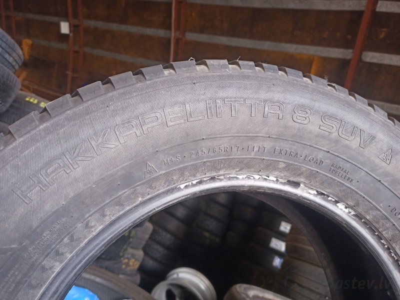 Nokian Hakkapeliitta 8 SuV 111T
