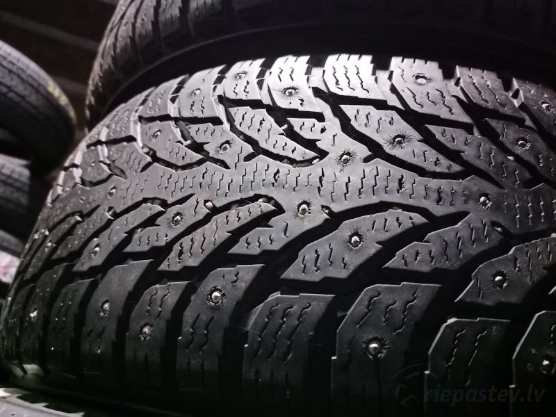 Nokian Hakkapeliitta 9 SuV 104T