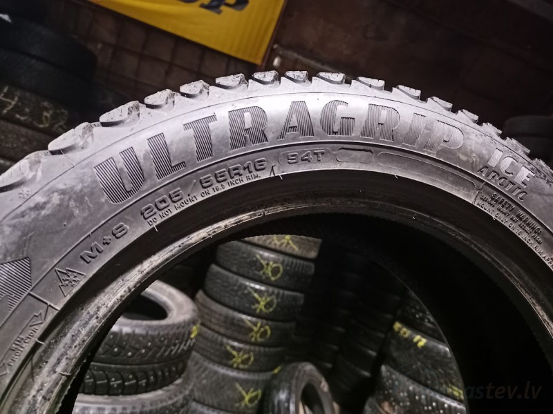 Good Year Ultra Grip Ice Arctic 94T