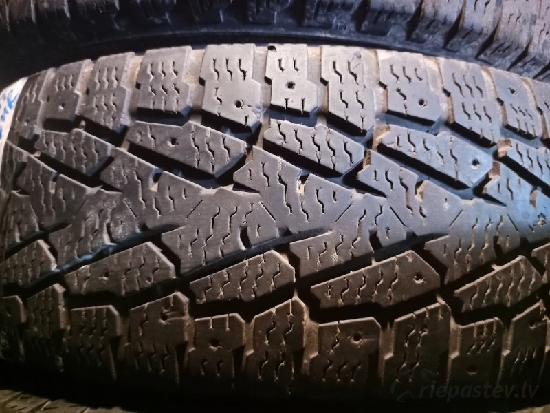 Nokian Hakkapeliitta C3 107R