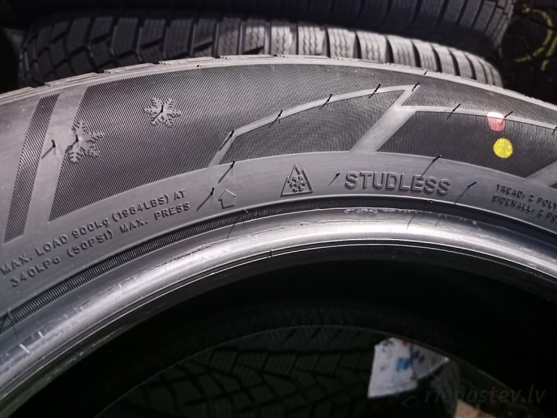 Sailun Ice Blazer Alpine Evo 1 104V