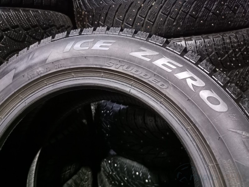 Pirelli Ice Zero RSC 96T