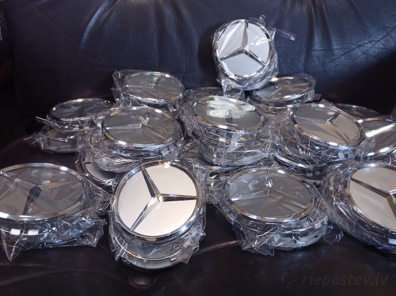 Mercedes DISKU VIDIŅI 75mm 