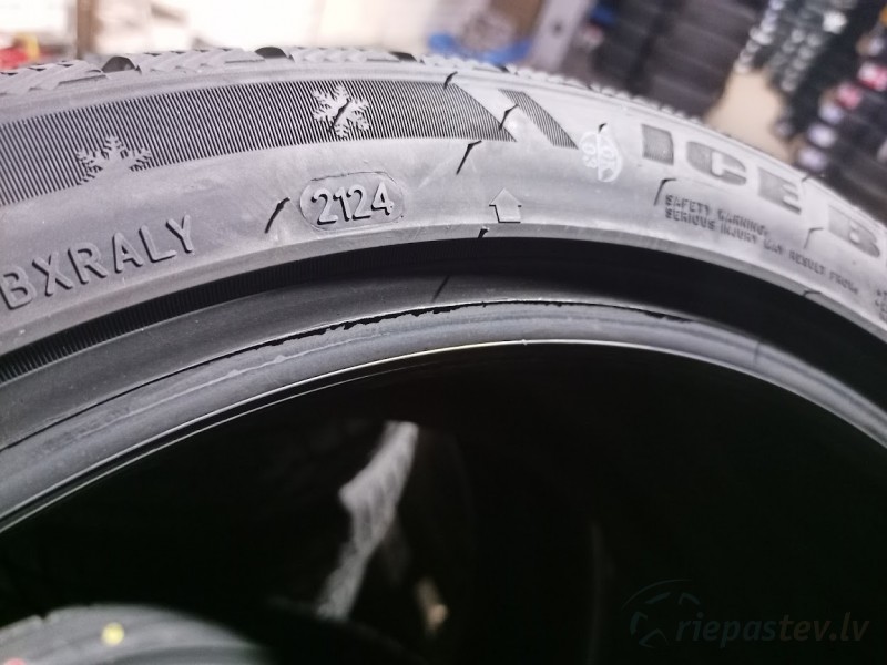 Sailun Ice Blazer Alpine Evo 1 95V