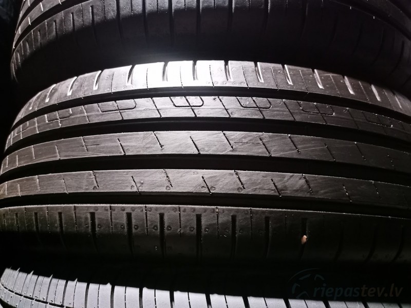 Good Year Efficient Grip Performance 92H