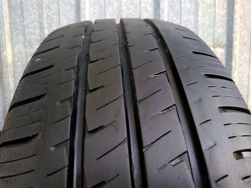 Hankook Vantra LT 104T