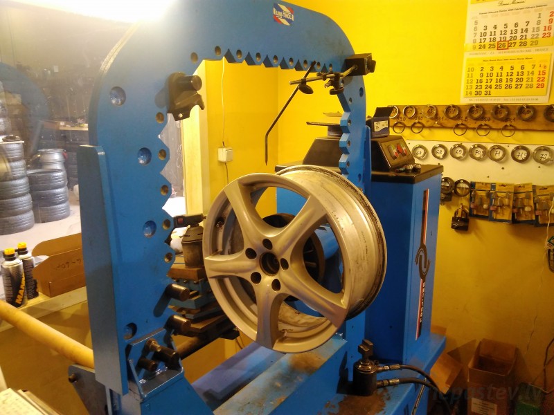 Riepas - Покрышки - Riepu serviss 