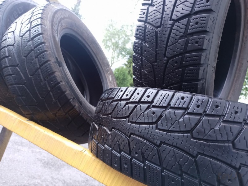 Hankook Winter I'Pike LT 115R