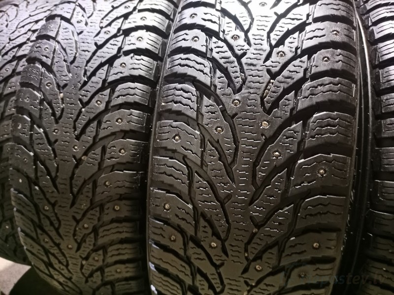 Nokian Hakkapeliita 9 Suv 103T