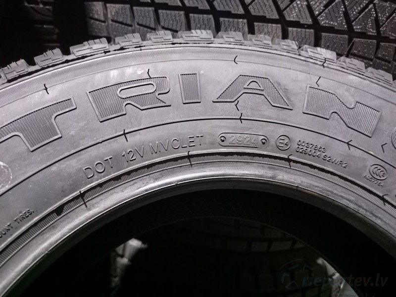 Triangle Winter A/T TR737 102Q