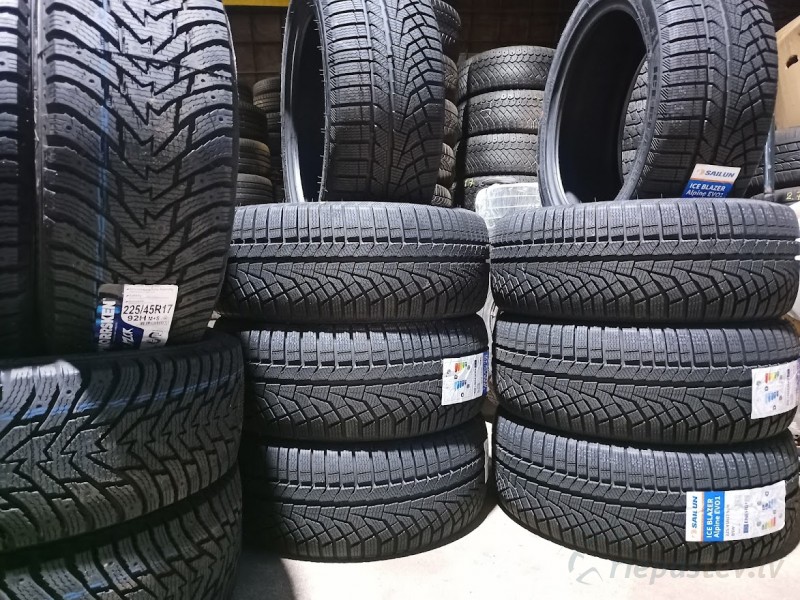 Sailun Ice Blazer Alpine Evo 1 106V