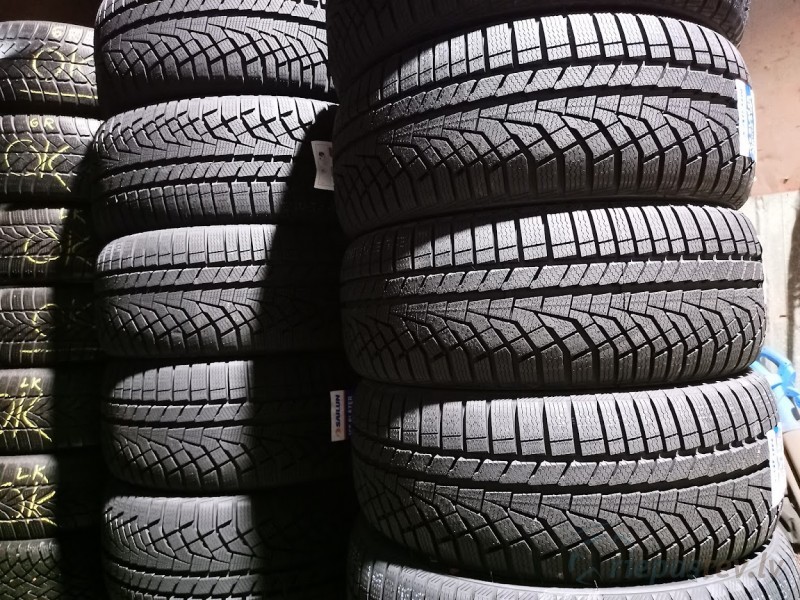 Sailun Ice Blazer Alpine Evo 1 97V