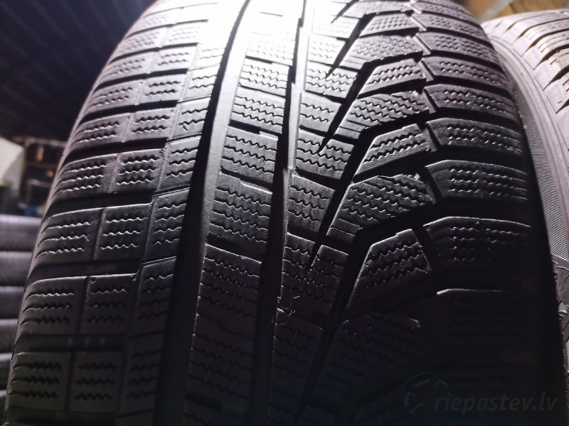 Hankook Winter I'Cept Evo 2 105V