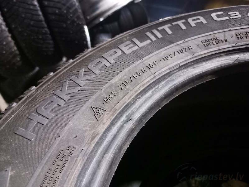 Nokian Hakkapeliitta C3 109R