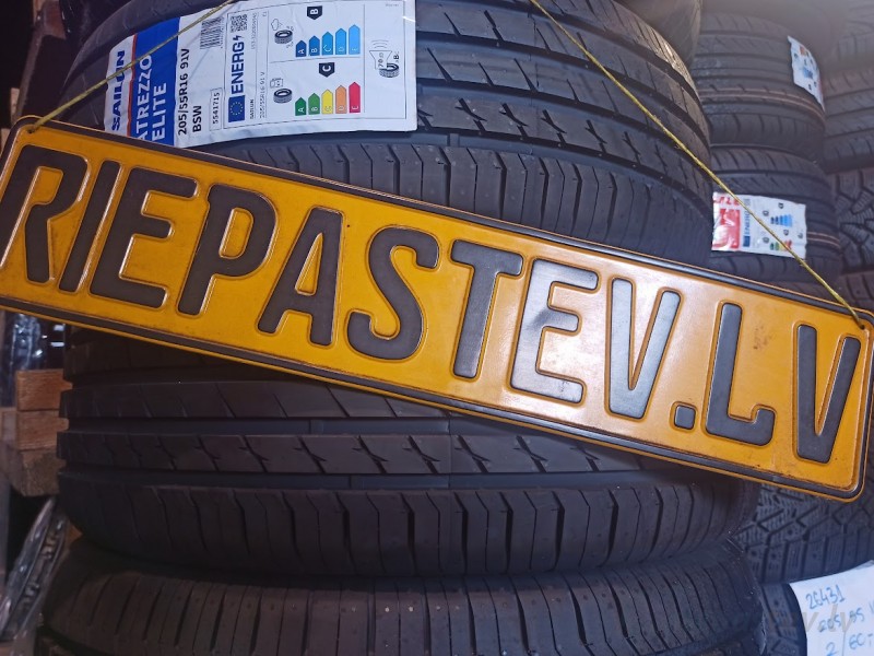 Bridgestone Dueler H/T 687 100H