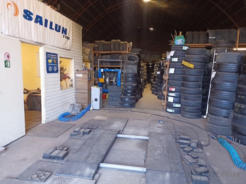 Riepu noliktava  - riepu / disku serviss 