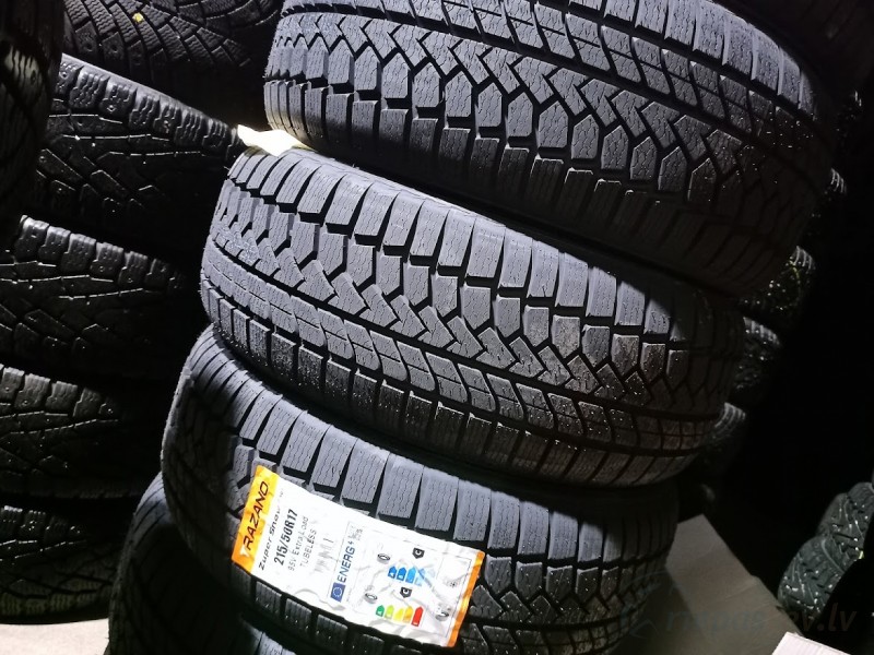 Trazano Zuper Snow Z-507 95V