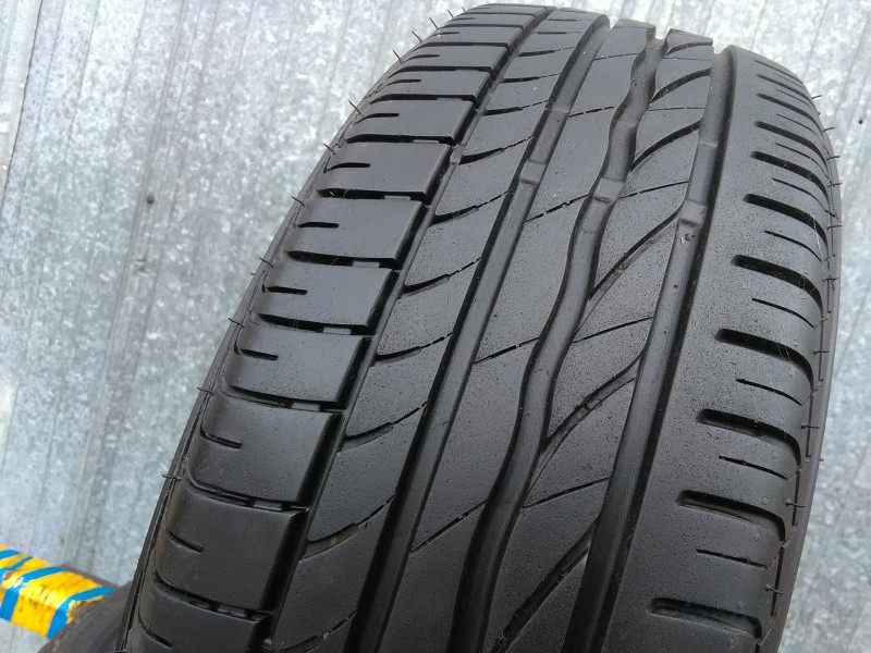 Bridgestone Turanza ER300 81H