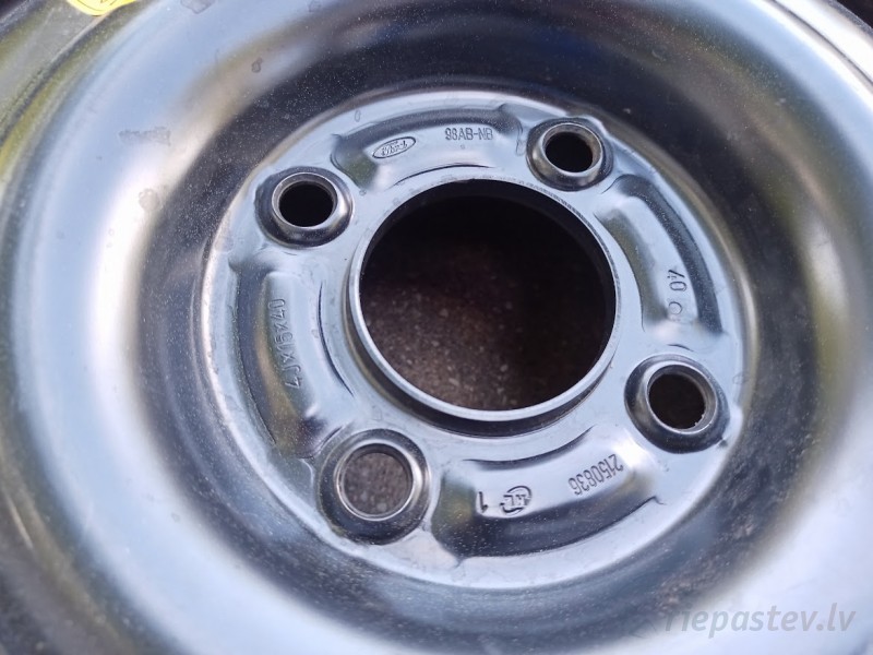 Ford rezerves ritenis  