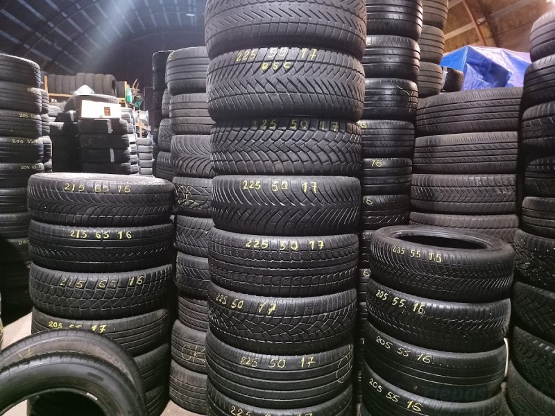 Kumho I'Zen KW27 98V