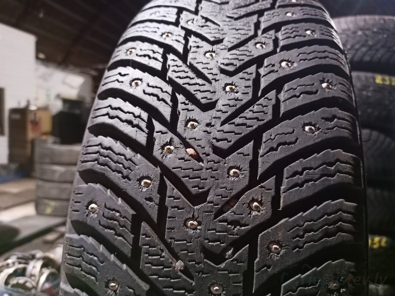 Nokian Hakkapeliitta 8 95T