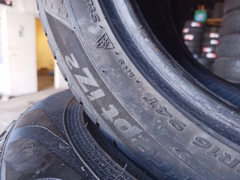 Hankook Winter I'Cept IZ2 94T