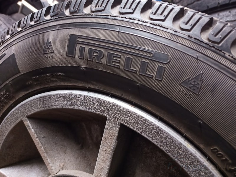 Pirelli Winter Chrono 107T