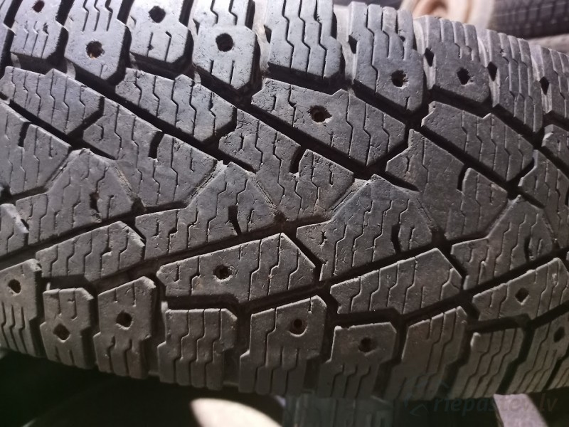 Nokian Hakkapeliitta C3 113R