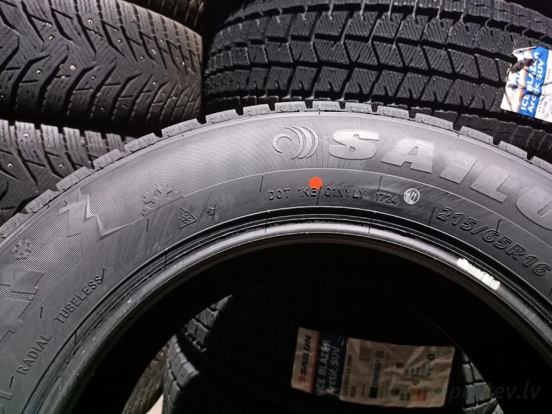 Sailun Ice Blazer Arctic Suv 98H