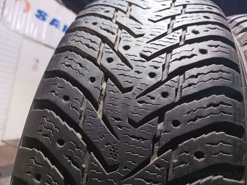 Nokian Hakkapeliitta 8 SuV 102T