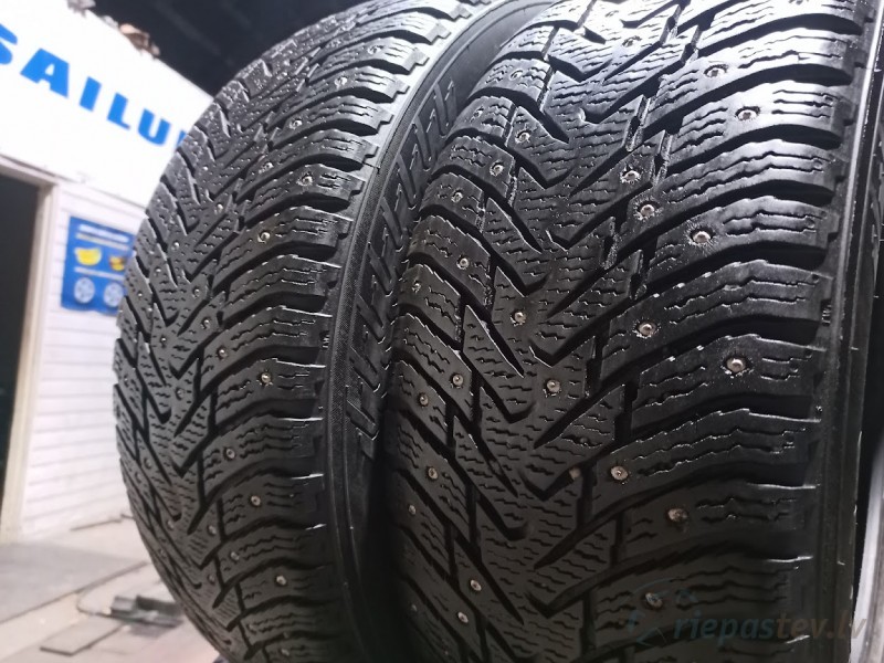 Nokian Hakkapeliitta 8 103T