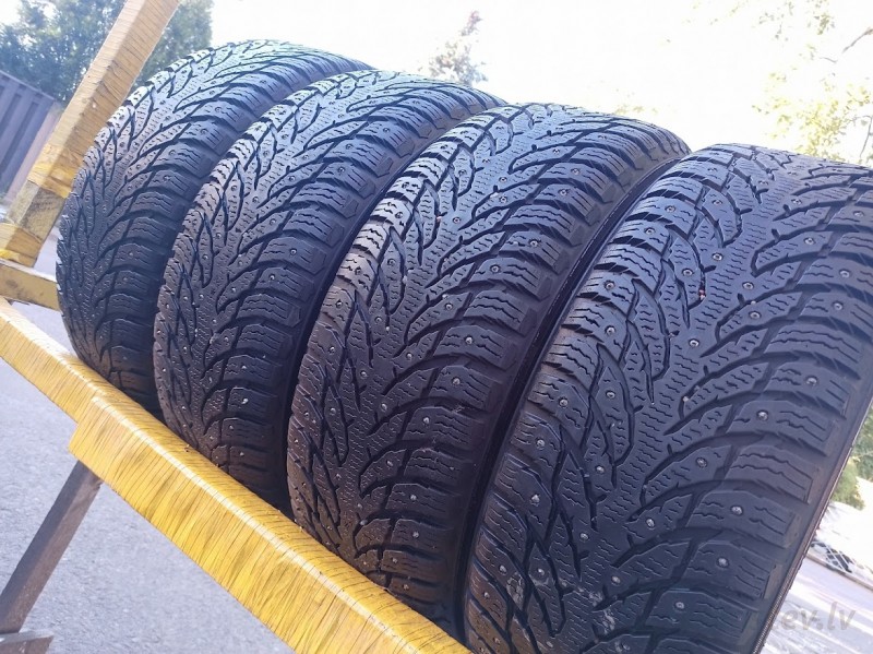 Nokian Hakkapeliita 9 Suv 103T