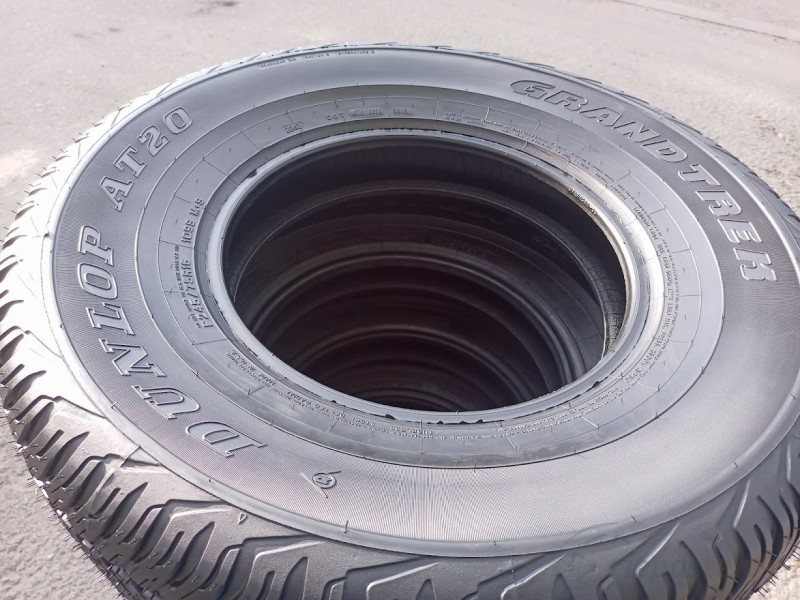 Dunlop Grandtrek AT20 DOT 109S