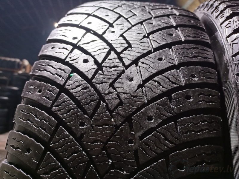 Pirelli Scorpion Ice Zero 2 104H
