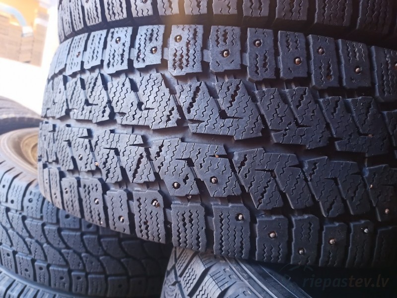 Continental Vanco Ice Contact 121N