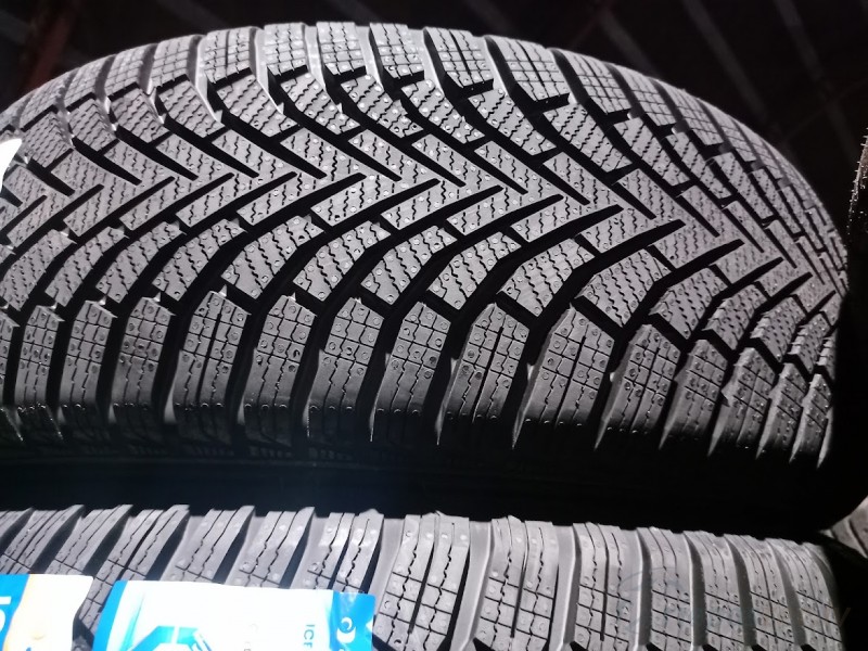 Sailun Ice Blazer Alpine+ 