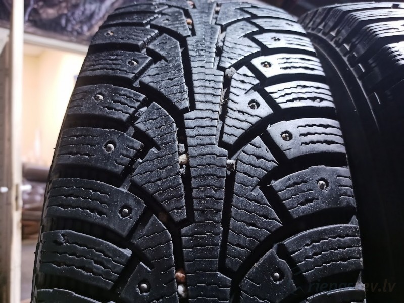Nokian Hakkapeliitta 5 Suv 106T
