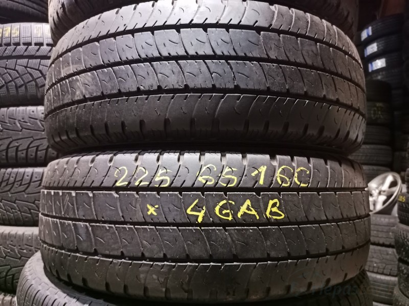 Good Year Cargo Marathon 112R