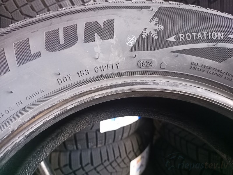 Sailun Ice Blazer Alpine+ 98H