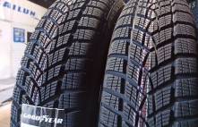 Good Year Ultra Grip Ice 2+ 88T